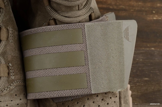 Boost adidas Brown BY2456 750 Light Yeezy 1123